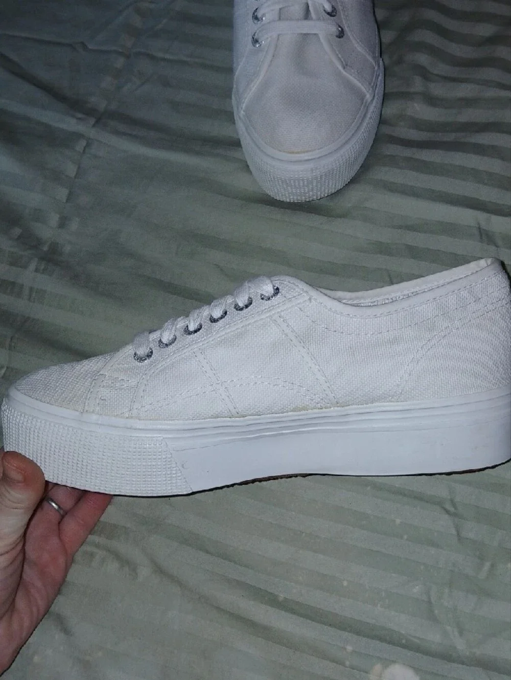Superga Womens White Canvas Low-Top Platform Sneakers Sz: 8.5